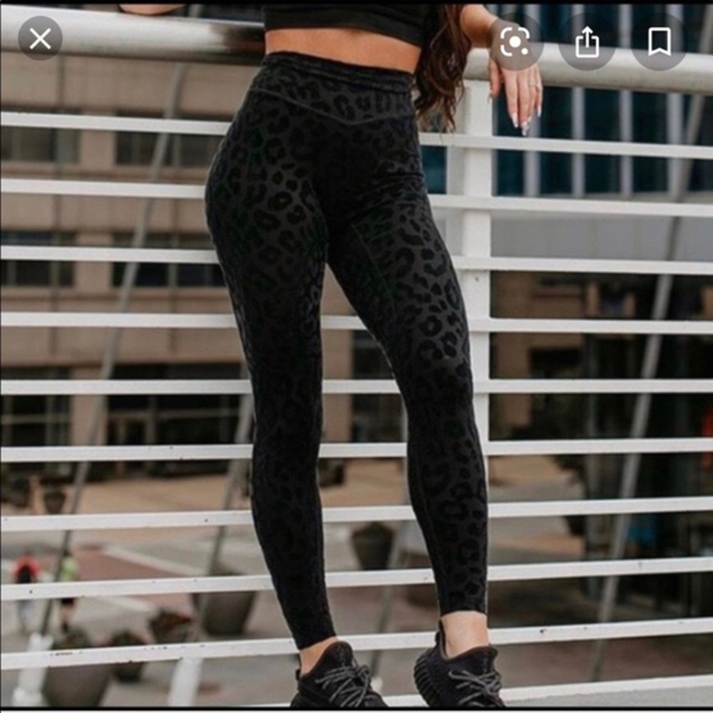 Balance Athletica midnight panther leggings
